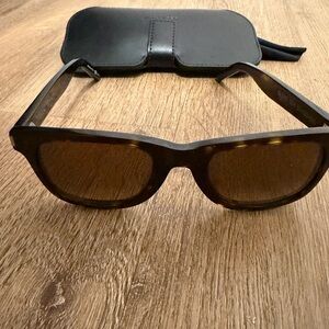 Saint Laurent Tortoise SL 51